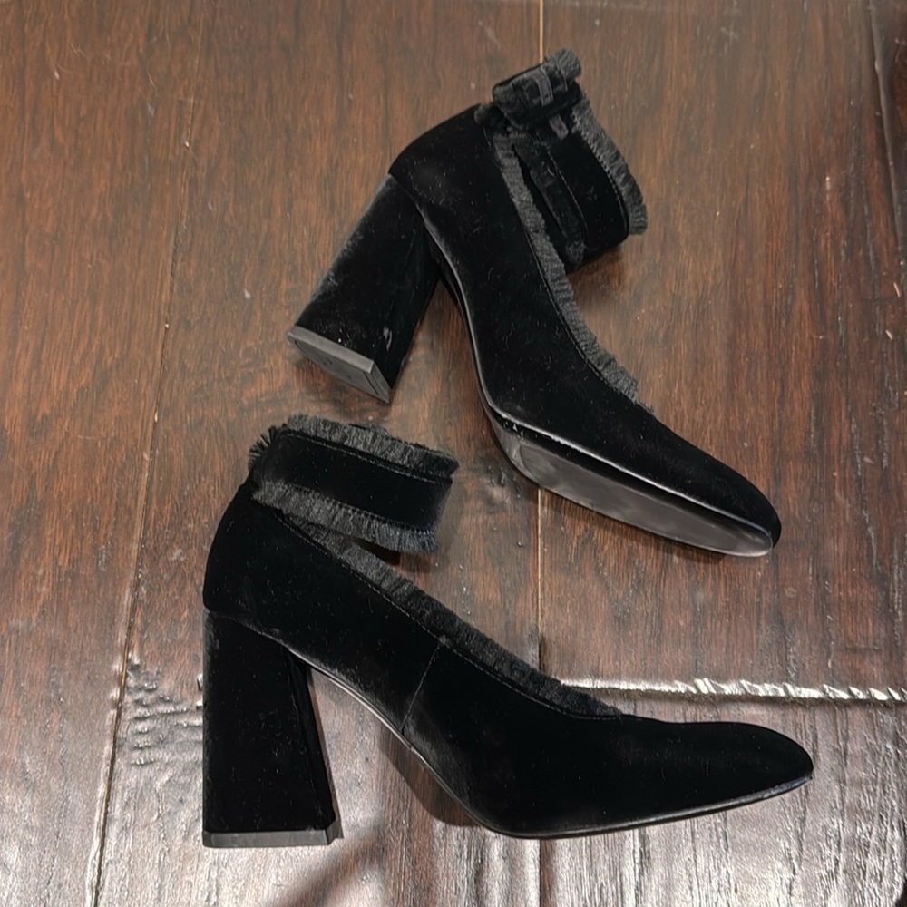 Worn Once. Stuart Weitzman Fringe Clarissa Black … - image 5